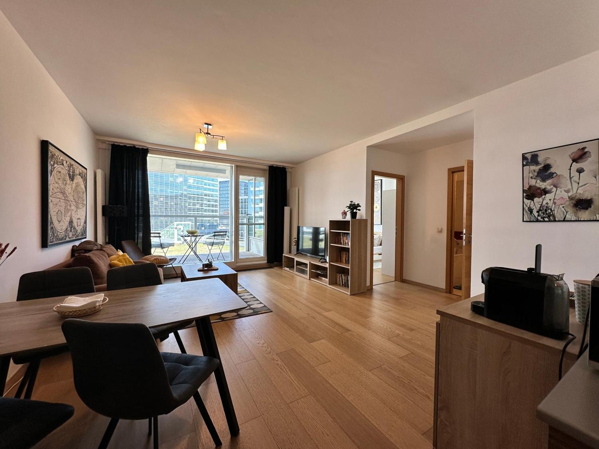 Self Check-In, Danube Bank, Free Parking Apartment Bratislava Luaran gambar