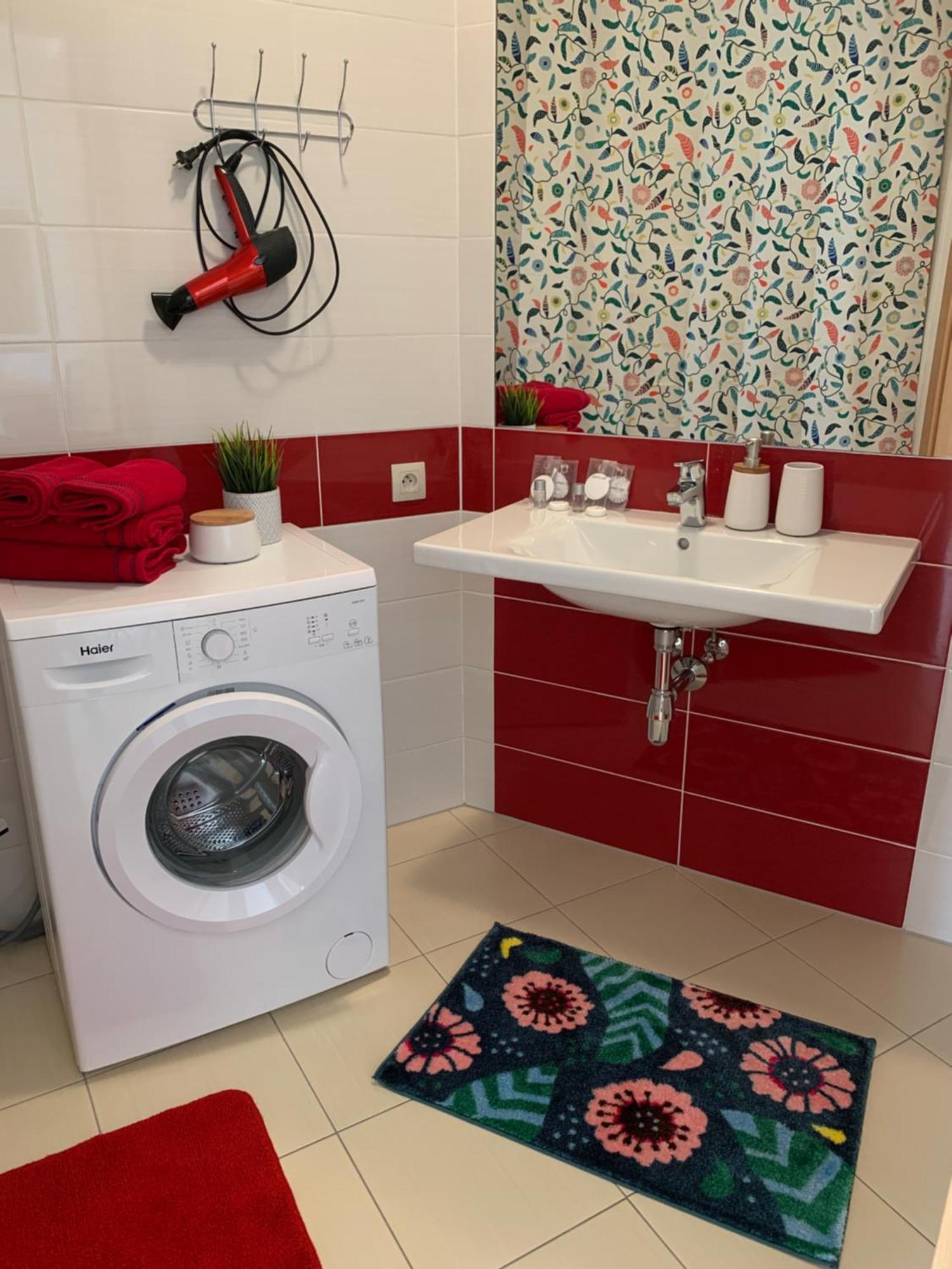 Self Check-In, Danube Bank, Free Parking Apartment Bratislava Luaran gambar