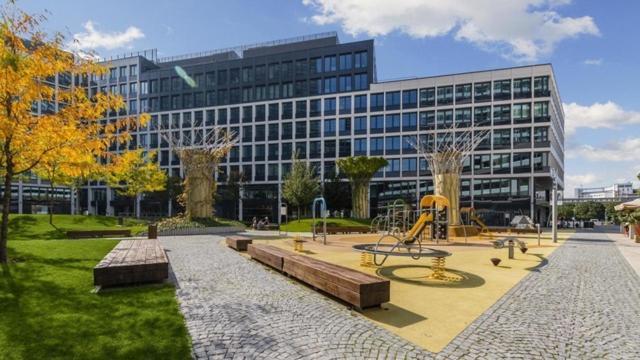 Self Check-In, Danube Bank, Free Parking Apartment Bratislava Luaran gambar
